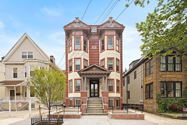 Building Photo - 300 Clerk St