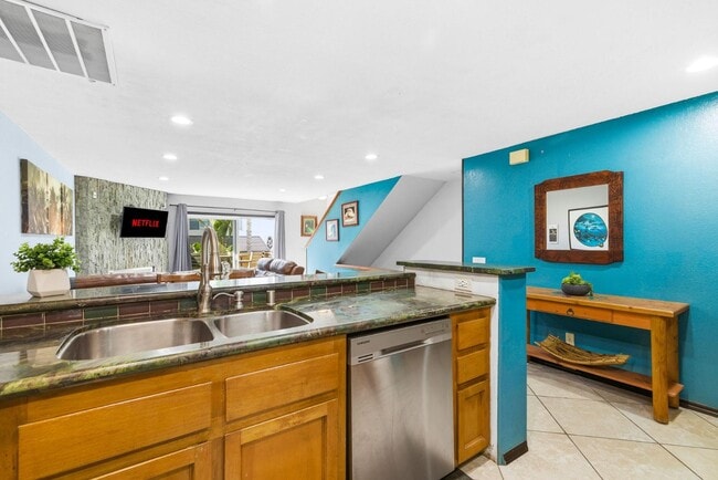 Building Photo - 731 Seacoast Dr