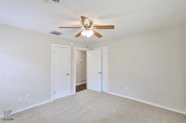 Building Photo - 2310 Glenwood Dr