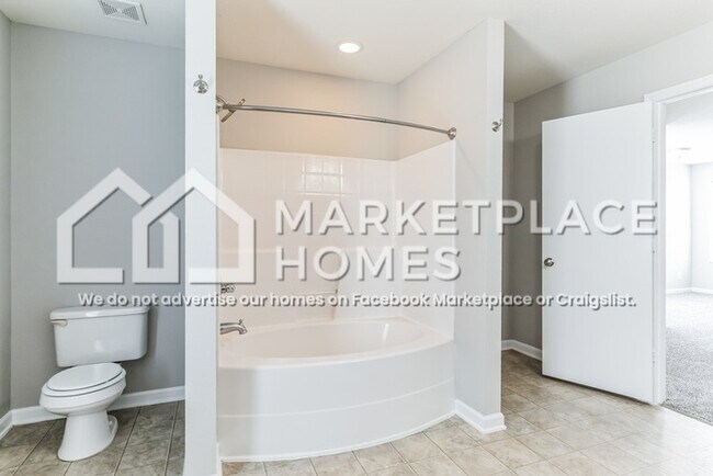 Building Photo - 29946 Glenrose Way