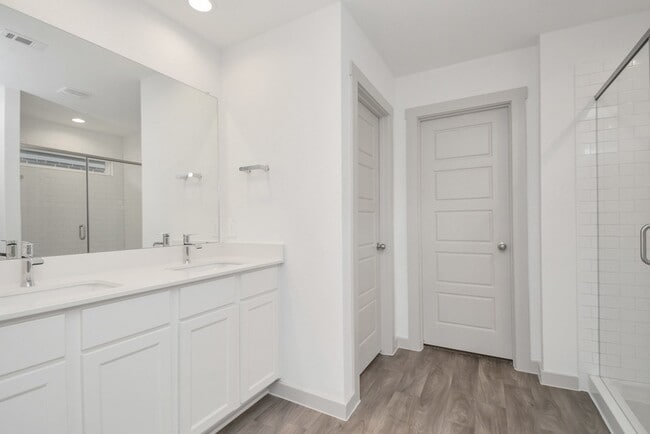 Building Photo - 7803 Golden Rubia Ln