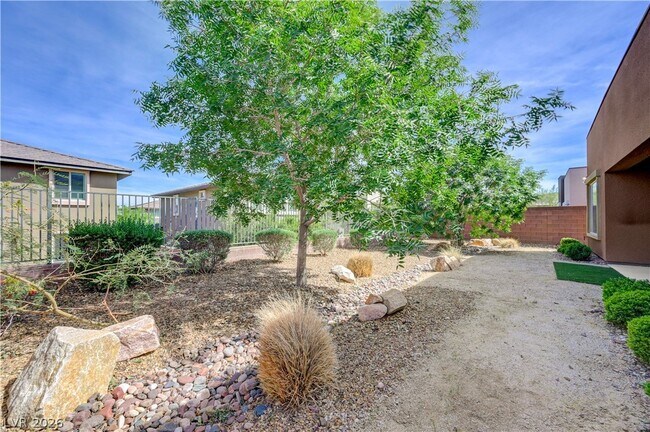 Building Photo - 6020 Langreo Ln