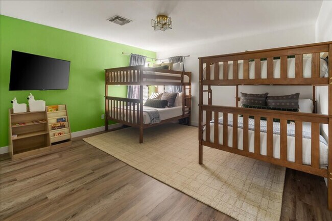 Building Photo - 10617 W Adela Dr.