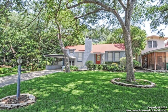 Primary Photo - 2 Bedroom/1 Bath Alamo Heights Subdivision