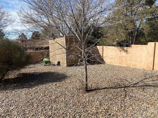 Building Photo - 2523 Claremont Ct NE