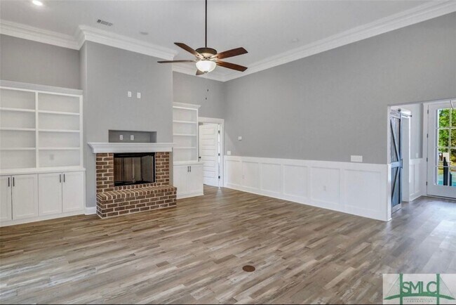 Building Photo - 421 Bear River Dr