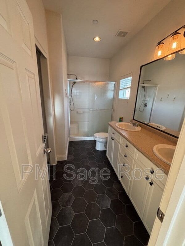 Building Photo - 3127 Sterling Ridge Cir