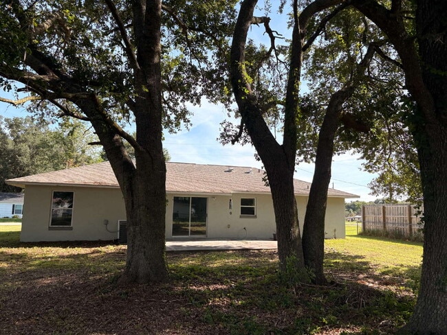 Building Photo - Charming Rental Home in Northwest Ocala – Comfort, Convenience & Value!