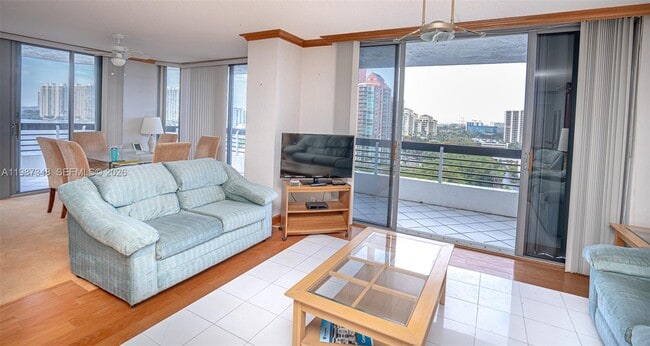 Building Photo - 3530 Mystic Pointe Dr