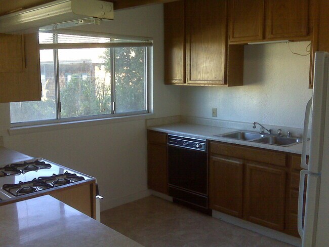 Building Photo - 1616 Ward St