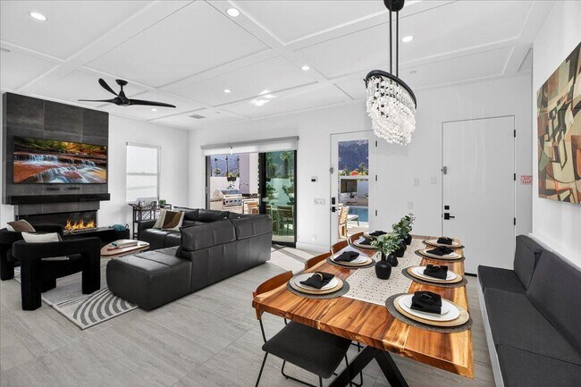 Building Photo - 51116 Avenida Mendoza