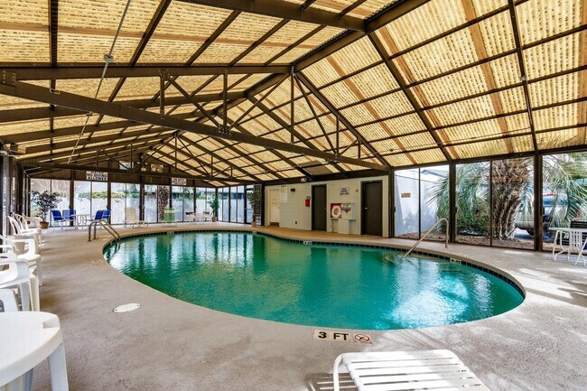 Building Photo - 3700 Golf Colony Ln