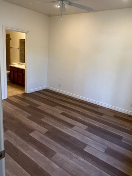 Building Photo - 1551 E Payton Way