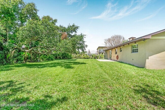 Building Photo - 317 Surf Dr