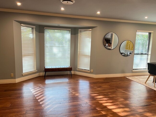 Building Photo - 11414 Raindrop Dr