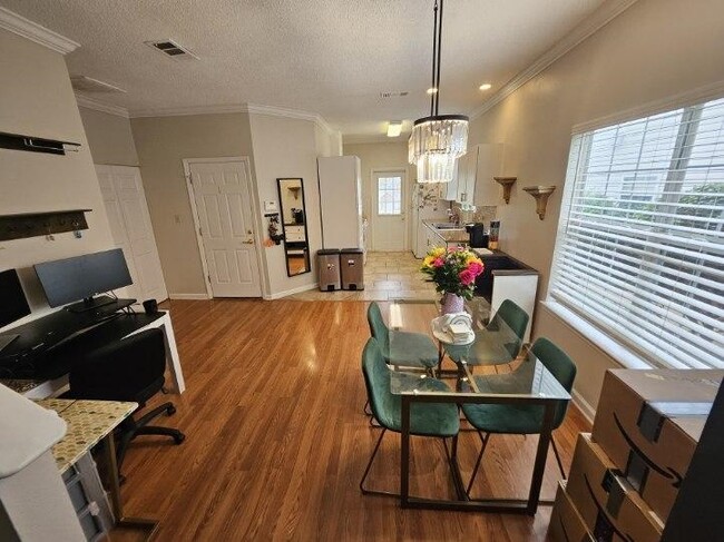 Building Photo - 5051 Mint Hill Ct