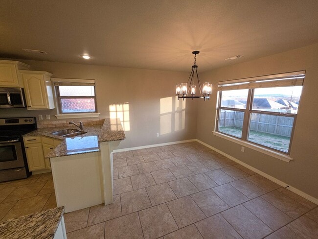 Building Photo - Lovely 3 bedroom home in northwest Fayetteville