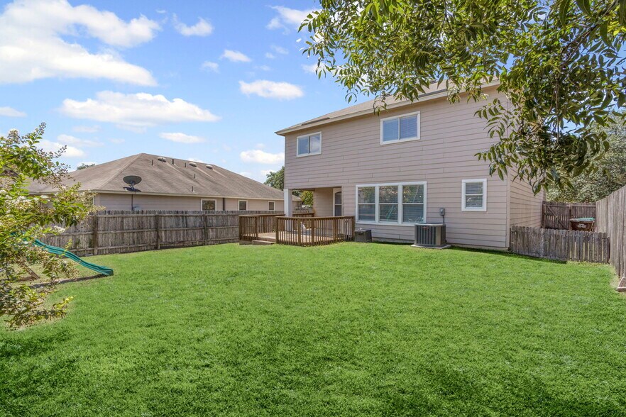 Building Photo - 2134 Colorado Bnd
