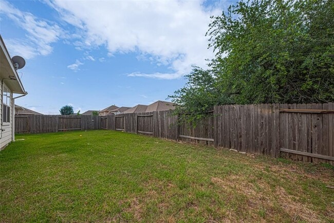 Building Photo - 18302 Red Oak Manor Ln
