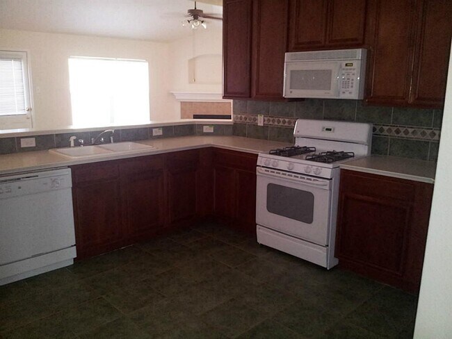 Building Photo - 20123 Mammoth Falls Dr