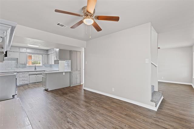Building Photo - 6008 Bear Creek Dr E