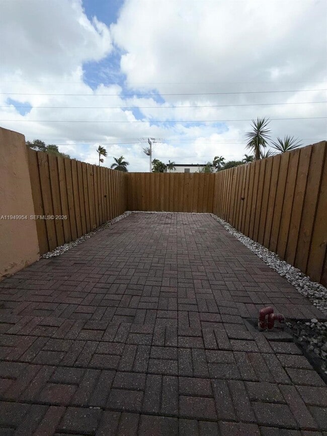 Building Photo - 8255 NW 6th Terrace