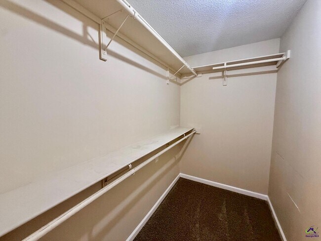 Building Photo - 105 Selena Ct