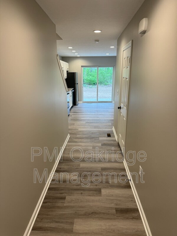 Building Photo - 205 Bruns Dr