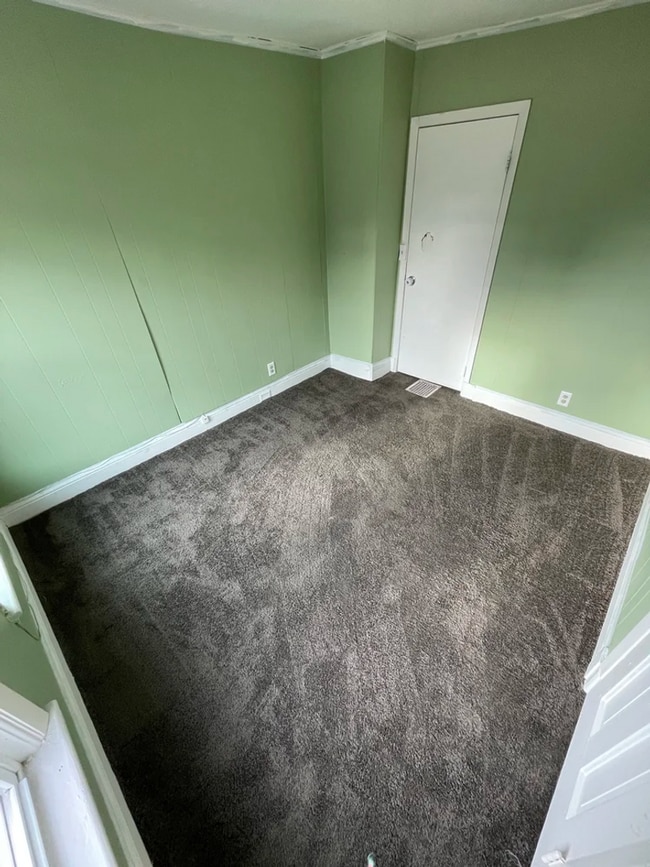 Building Photo - Click the “Apply Now” button or email wapmrentals@gmail.com for a prompt response.