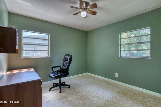 Building Photo - 1133 Bradenton Rd