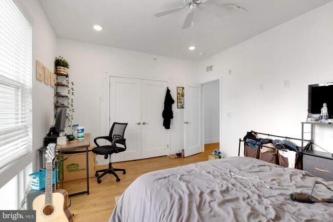 Building Photo - 1341 N Marston St