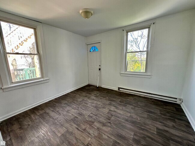 Building Photo - 37 N Massachusetts Ave