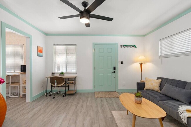 Building Photo - 1407 E McKinley St