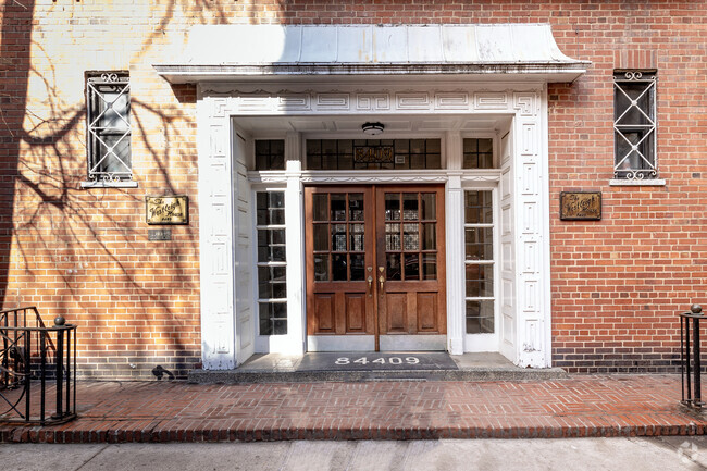 Entrance - The Westleigh House