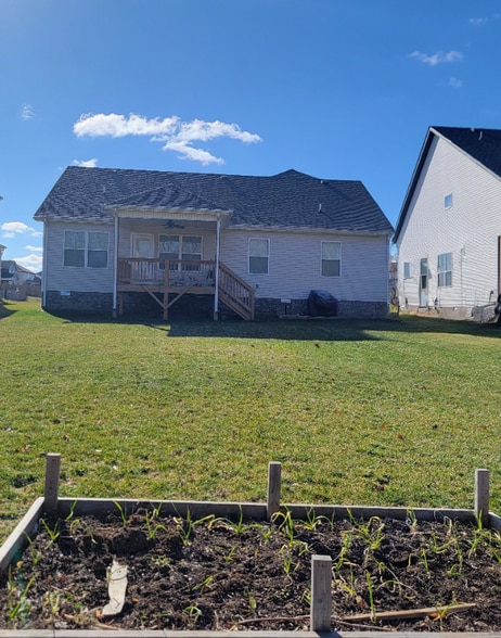 Building Photo - 2373 Bridgeport Wy