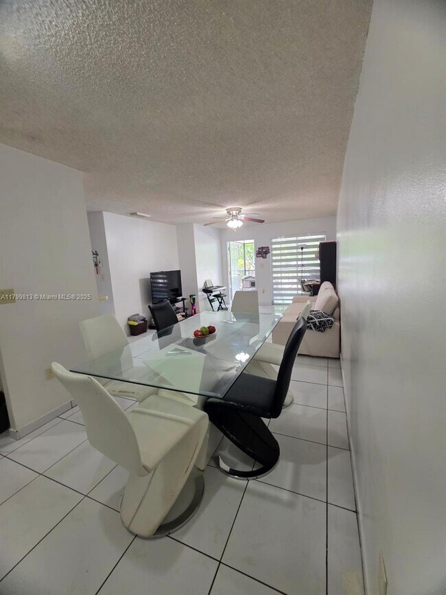 Building Photo - 15629 SW 73rd Cir Terrace
