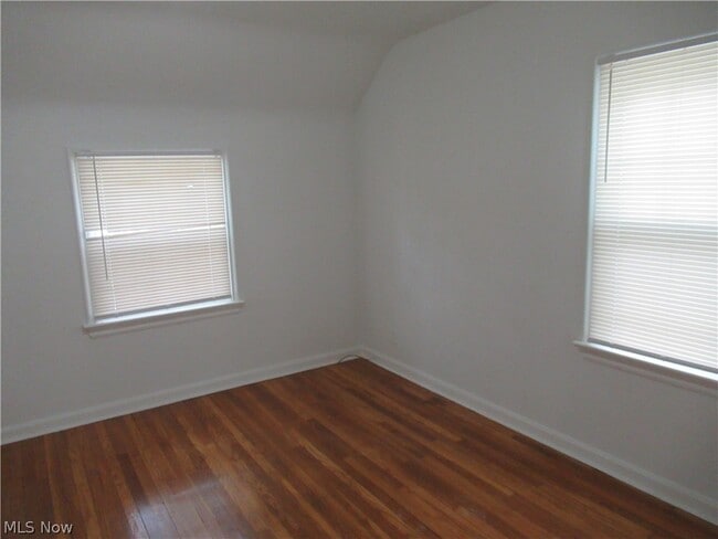 Building Photo - 3824 E Antisdale Rd