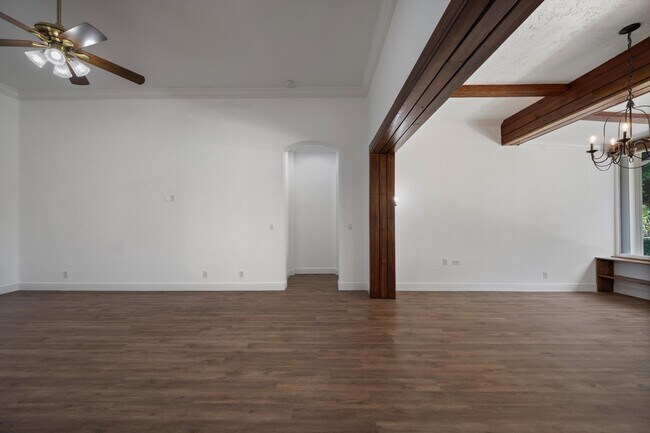 Building Photo - 9150 Bay Harbour Cir