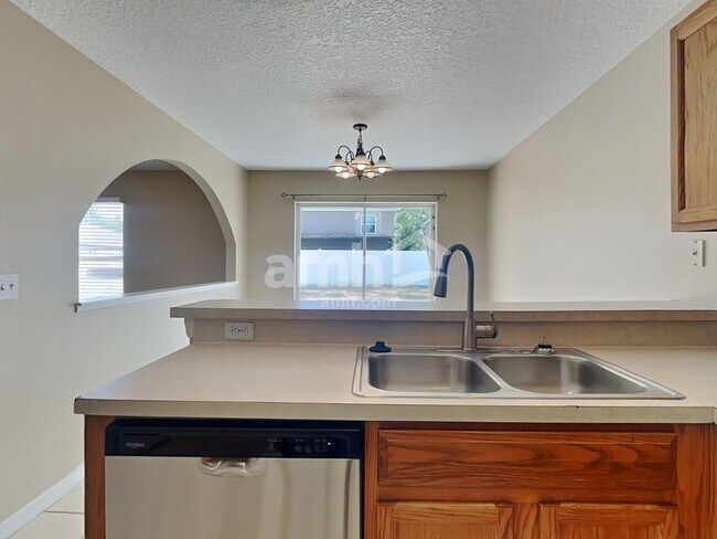 Building Photo - 15312 Starleigh Rd