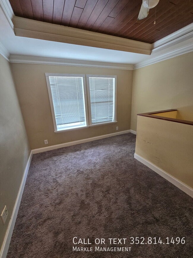 Building Photo - 200 S 11th St