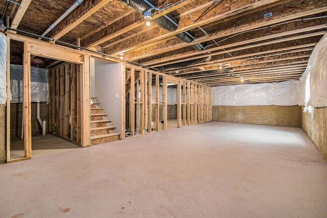 Building Photo - 1111 Baker St