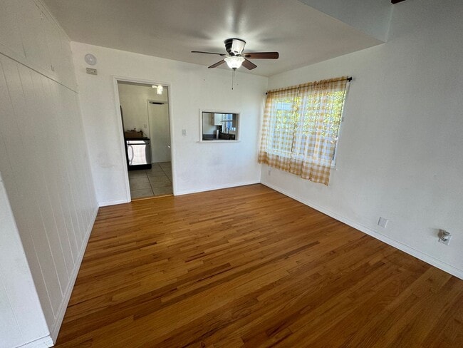 Building Photo - 3 Bedroom Single Level Home in Foothills o...