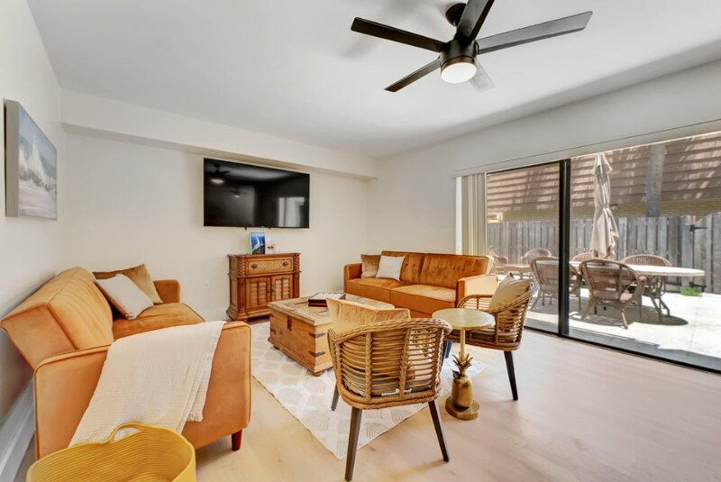 Building Photo - 3050 30th Ct