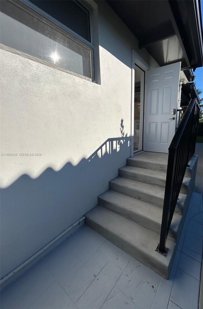 Building Photo - 8000 SW 19th St