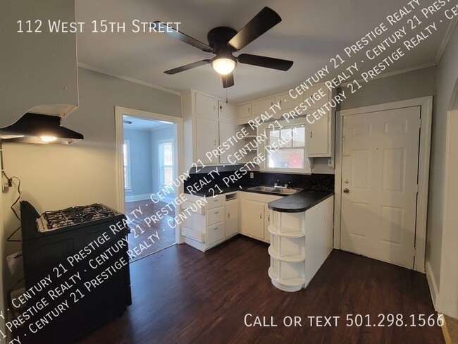 Building Photo - 112 W 15th St