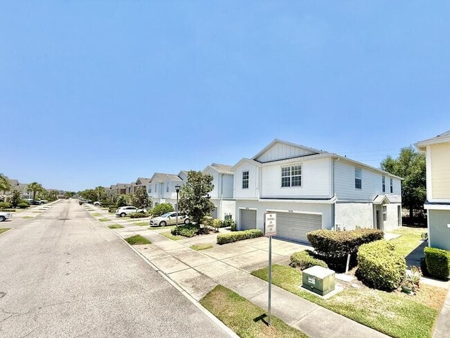 Building Photo - 4978 White Sanderling Ct