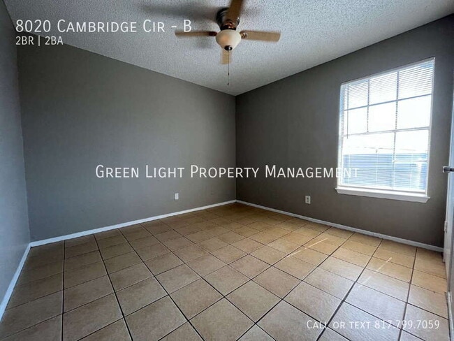 Building Photo - 8020 Cambridge Cir