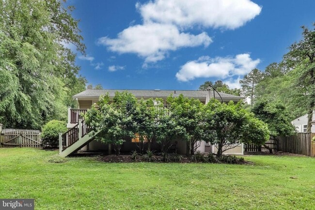 Building Photo - 6107 Parkway Dr