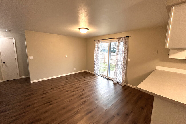 Dining Area - 1832 Nancy Ave