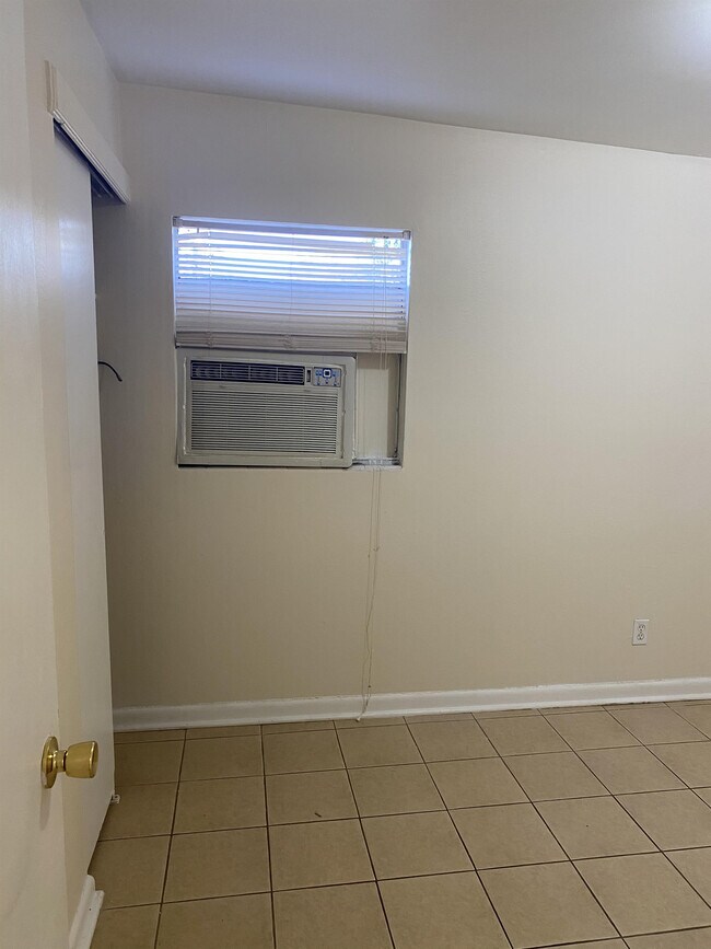 Building Photo - 8459 Herlong Rd